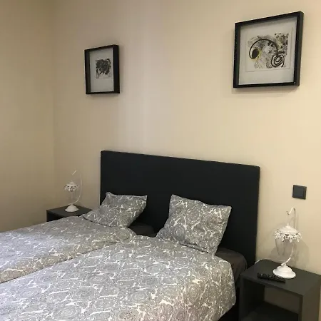 Albergue Wood Steel & Glass