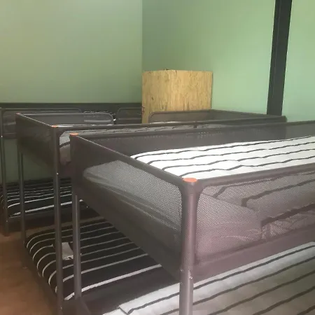 Albergue Wood Steel & Glass Marinha Grande