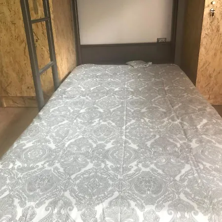 Albergue Wood Steel & Glass *