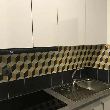 Albergue Wood Steel & Glass Marinha Grande