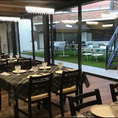 Vandrarhem Wood Steel & Glass Marinha Grande