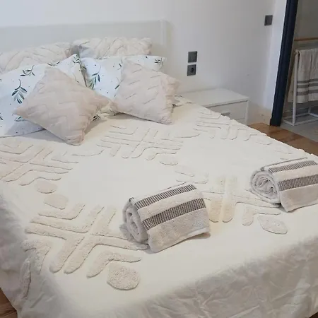 Wood Steel & Glass Albergue Marinha Grande