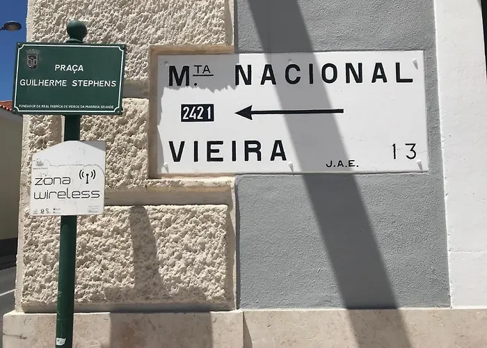 Vandrarhem Wood Steel & Glass Marinha Grande