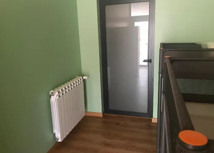 Albergue Wood Steel & Glass Marinha Grande