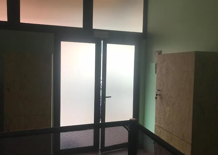 Albergue Wood Steel & Glass